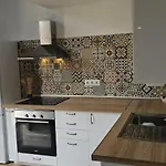 Getaway - Walk To Everything Apartamento